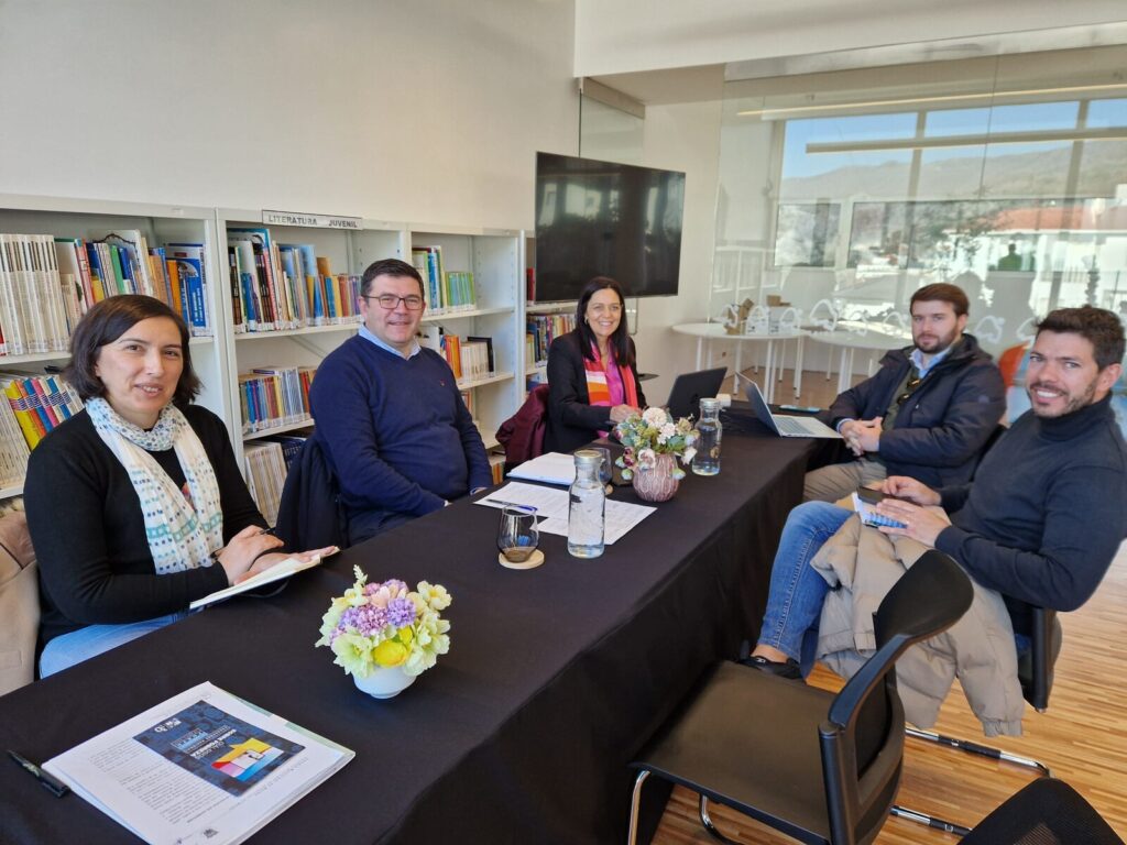 O Conselho Municipal da Juventude de Baião reuniu-se no dia 28 de dezembro de 2024, no âmbito da 4.ª sessão ordinária, na Biblioteca Municipal António Mota.