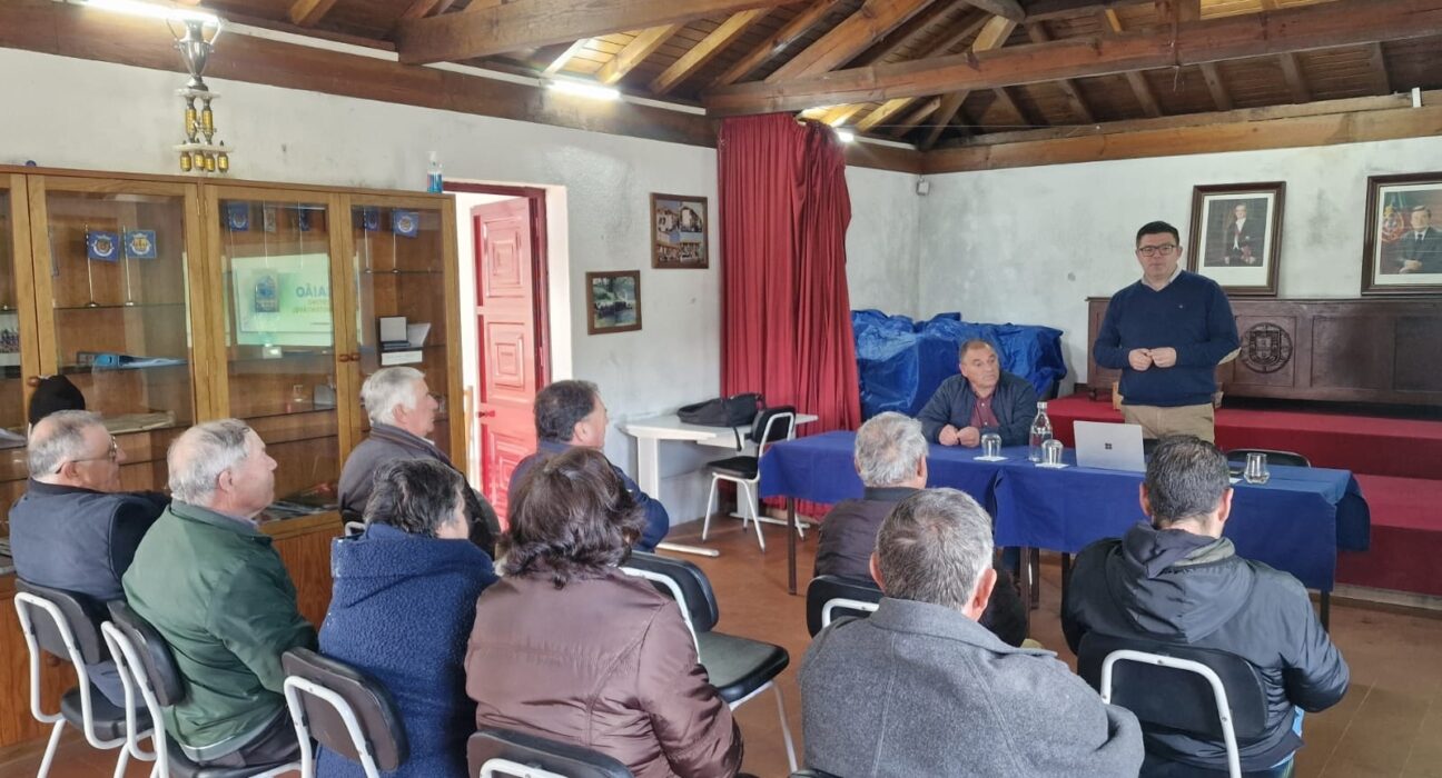 Freguesias de Santa Cruz do Douro, São Tomé de Covelas e Ovil receberam a “Câmara à Porta”