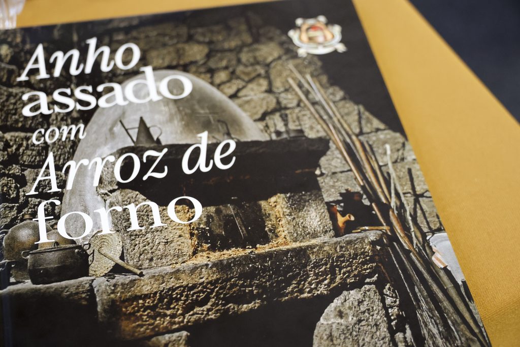 Imagem associada a: Estudo científico apresentado em Baião documenta a história e as tradições do anho assado com arroz de forno