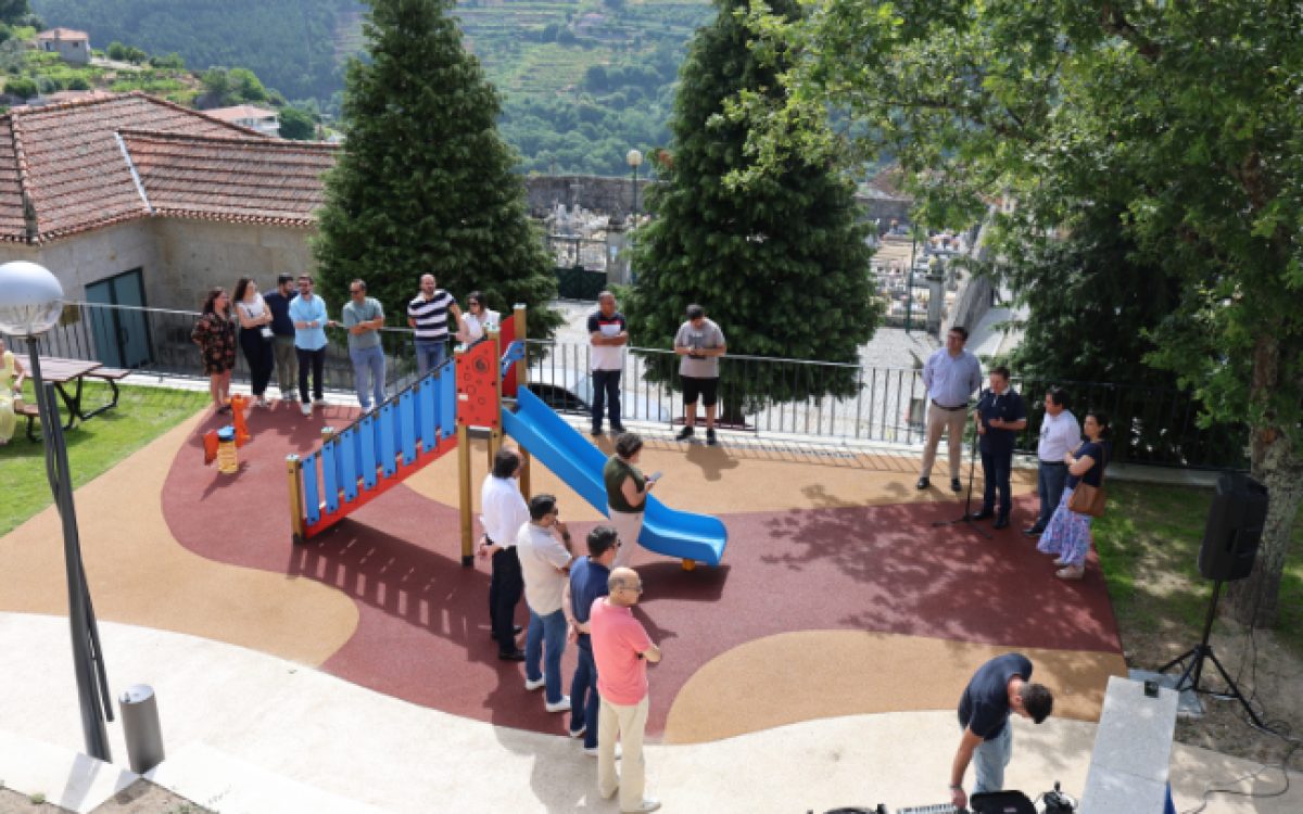 20250621 - Inauguração área lúdica do Centro Cívico de Tresouras (DESTAQUE)