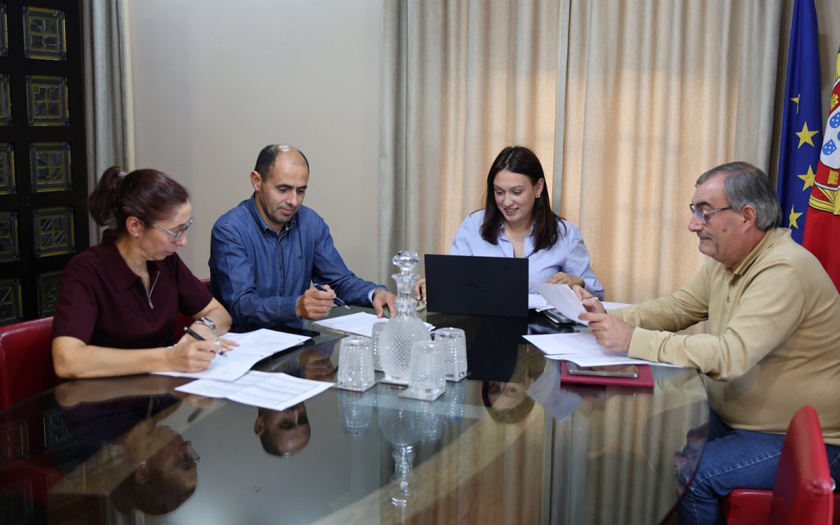 20251104 - Executivo Municipal em reunião (4)