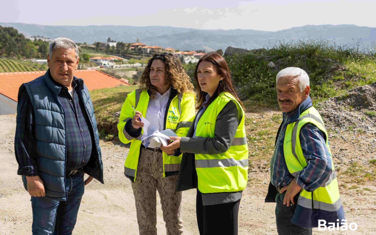 20260409 - Visita da presidente a obras (Valadares,Stamarinha,Frende,Gestaçô) (15)