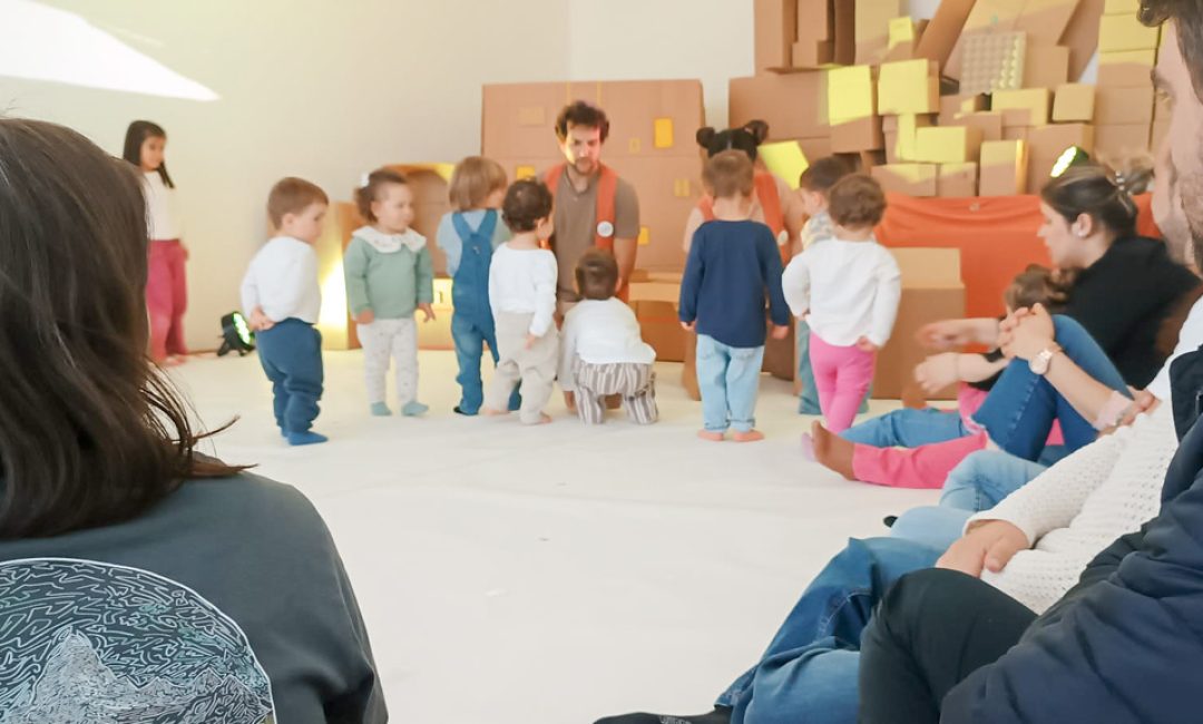 Bebes_destaque_Biblioteca