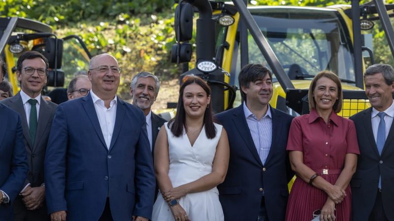 Entrega de trator ICNF - Amarante - Destaque site