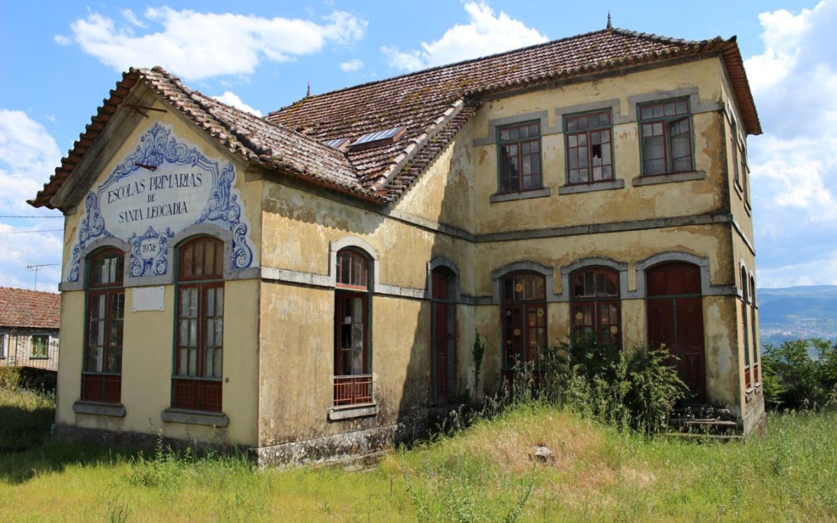Escola de Santa Leocádia rsz 1