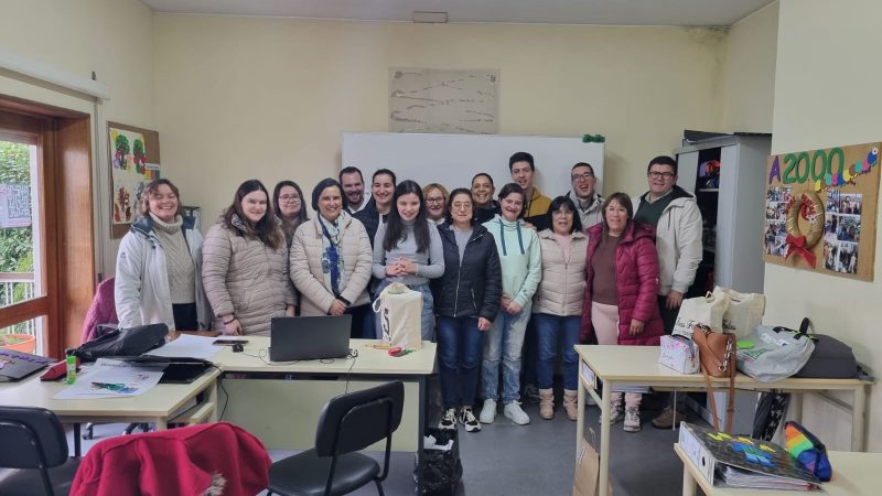 Vereadores visitam curso administrado pela Associação A 2000