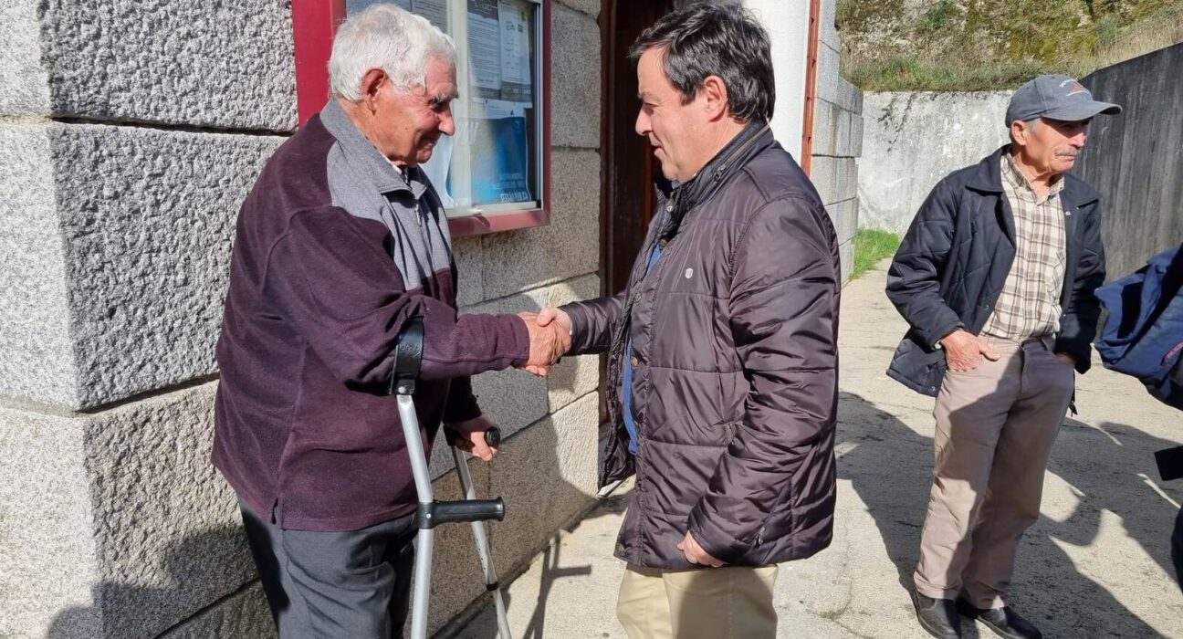 Seguindo o périplo anual por todas as freguesias, o presidente da Câmara Municipal de Baião, Paulo Pereira, esteve no dia 28 de fevereiro em Gôve e Loivos do Monte, no âmbito da iniciativa “Câmara à Porta”, em mais uma ação de reforço da proximidade com a população.