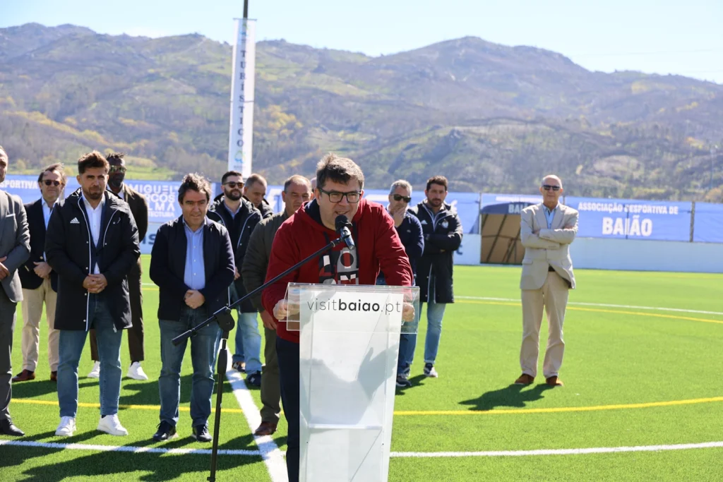 Inaugurado novo relvado sintético da AD Baião