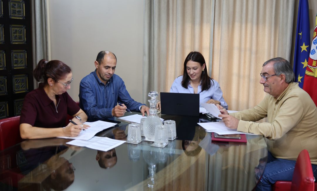 20251104 - Executivo Municipal em reunião (4)